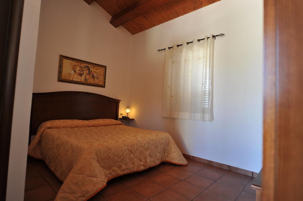 Oasi Di Cava Ispica Villa Pietre Nere San Zagaria Bilik gambar