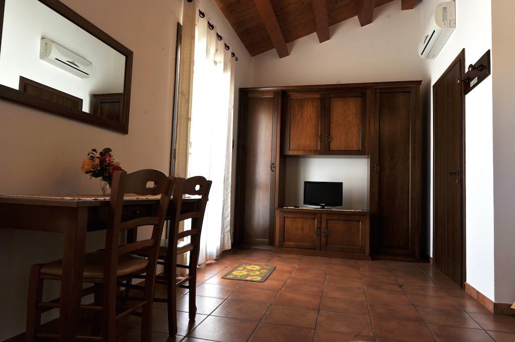 Oasi Di Cava Ispica Villa Pietre Nere San Zagaria Bilik gambar