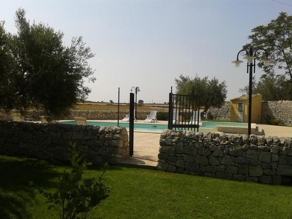 Oasi Di Cava Ispica Villa Pietre Nere San Zagaria Luaran gambar