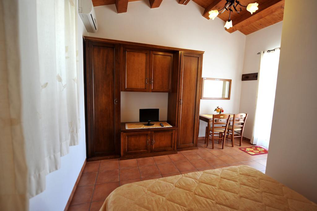 Oasi Di Cava Ispica Villa Pietre Nere San Zagaria Bilik gambar