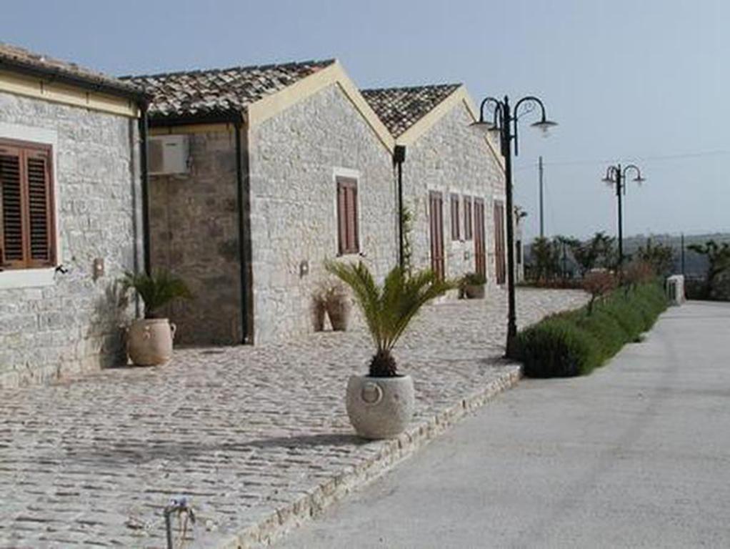 Oasi Di Cava Ispica Villa Pietre Nere San Zagaria Luaran gambar