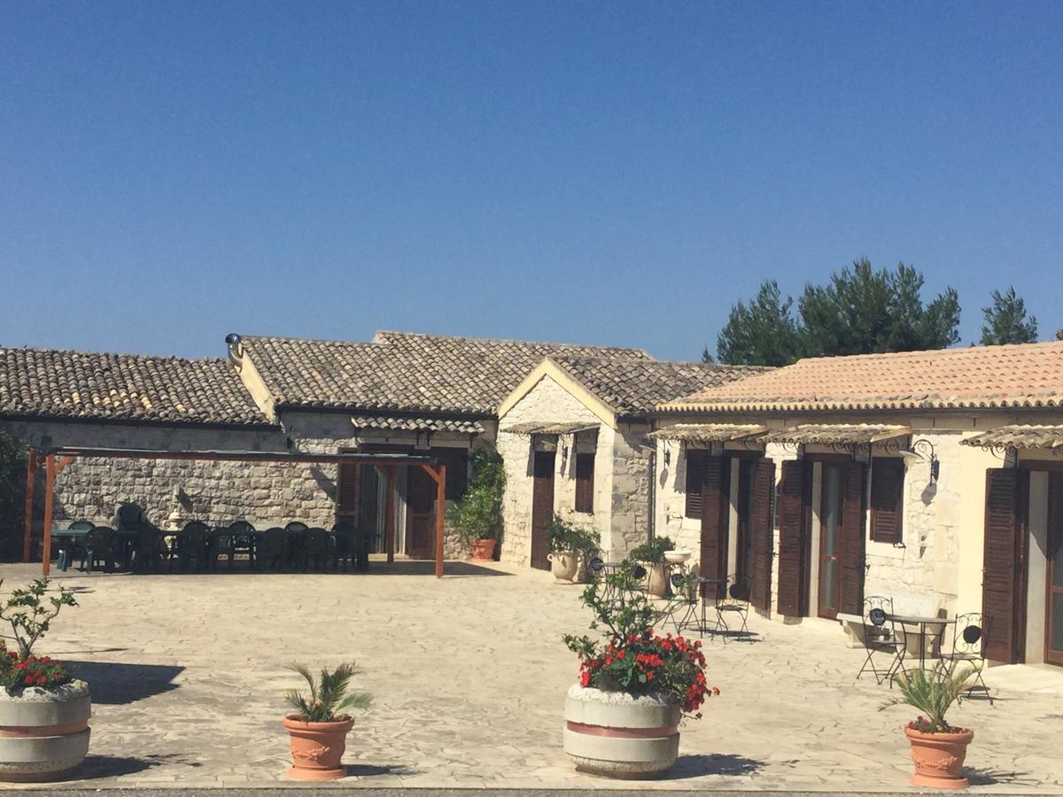 Oasi Di Cava Ispica Villa Pietre Nere San Zagaria Luaran gambar
